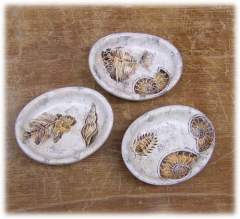 Posacenere in ceramica decorata stile fossili - Dimensioni: cm.12 x cm.10